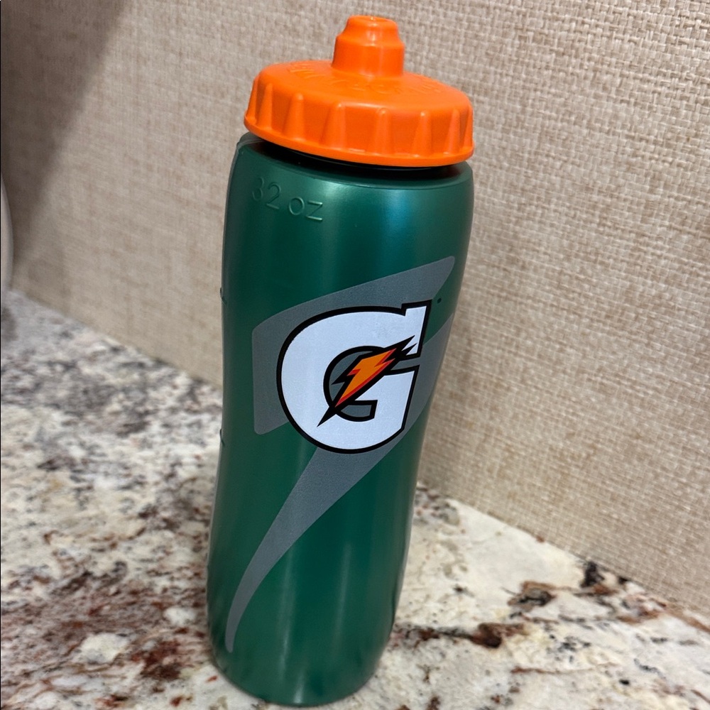 Gatorade Green & Orange Sports Water Bottle